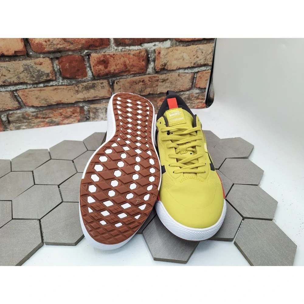 Men Sz 8 Vans UltraRange EXO MTE Sulphur Yellow Red Bruce Lee Rare White Black